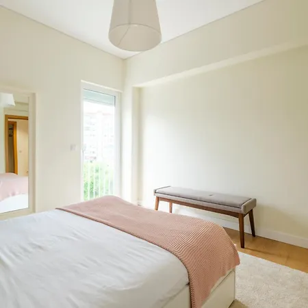 Appartement Olivais Spacious Near Airport