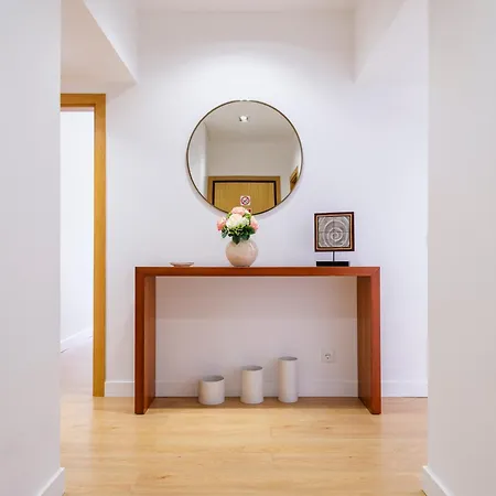 Olivais Spacious Near Airport Διαμέρισμα *