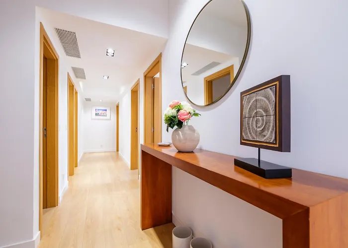 Appartamento Olivais Spacious Near Airport Lisbona