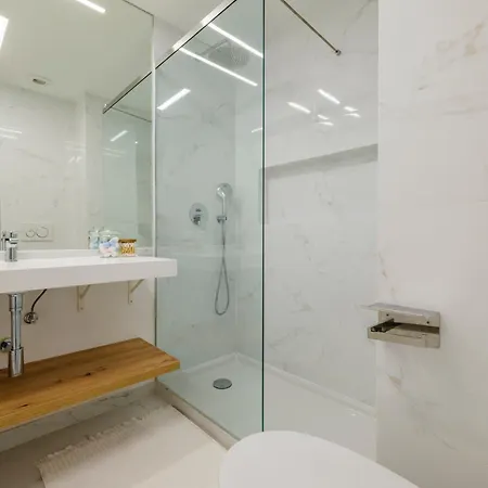 Olivais Spacious Near Airport * Lisbona