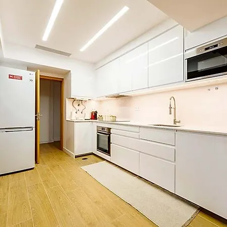 Olivais Spacious Near Airport * Lisboa