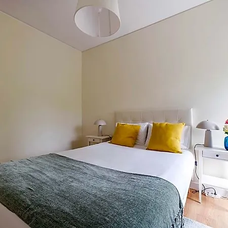 شقة Olivais Spacious Near Airport *